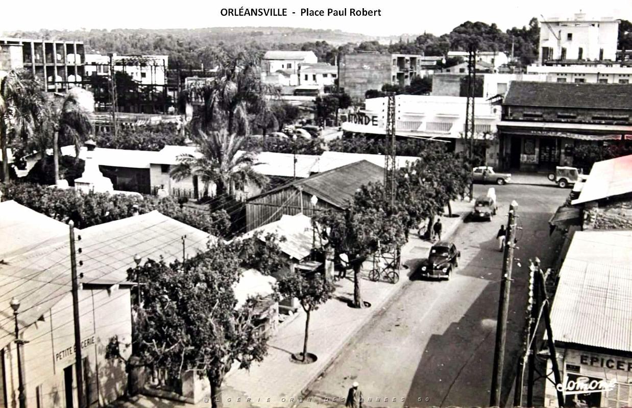 Orleansville - Place Paul Robert.jpg